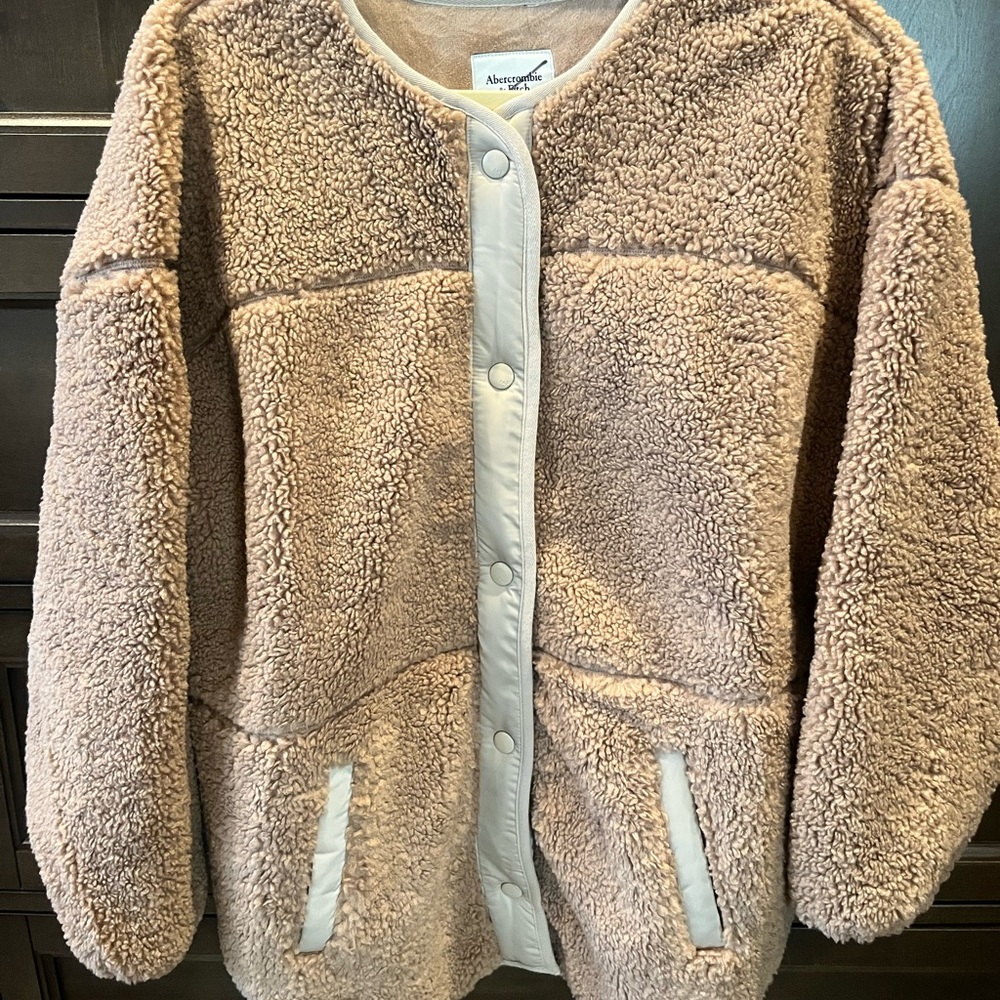 Abercrombie & Fitch trending Sherpa